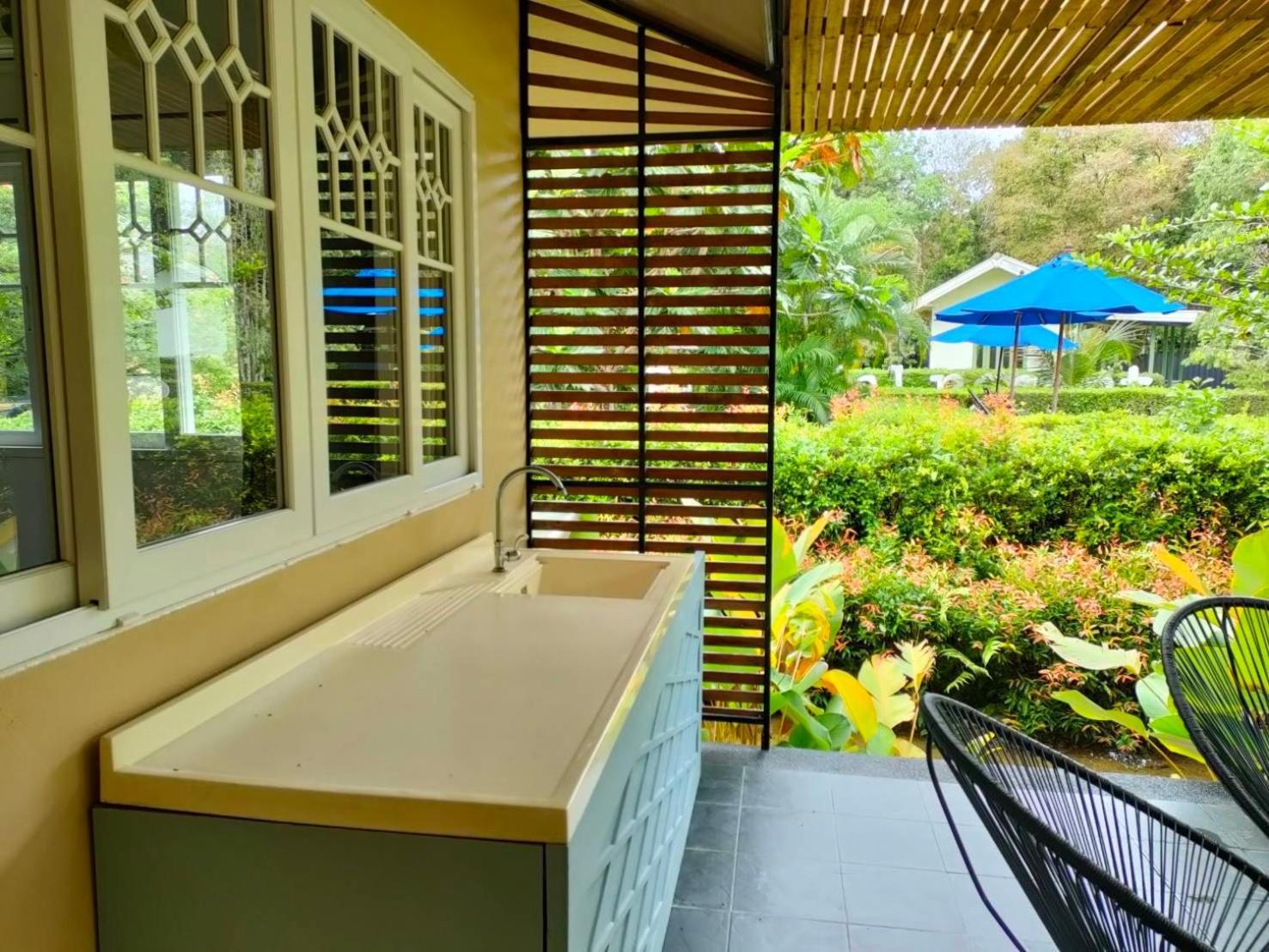 Perennial Resort Nai Yang Beach Habitación foto